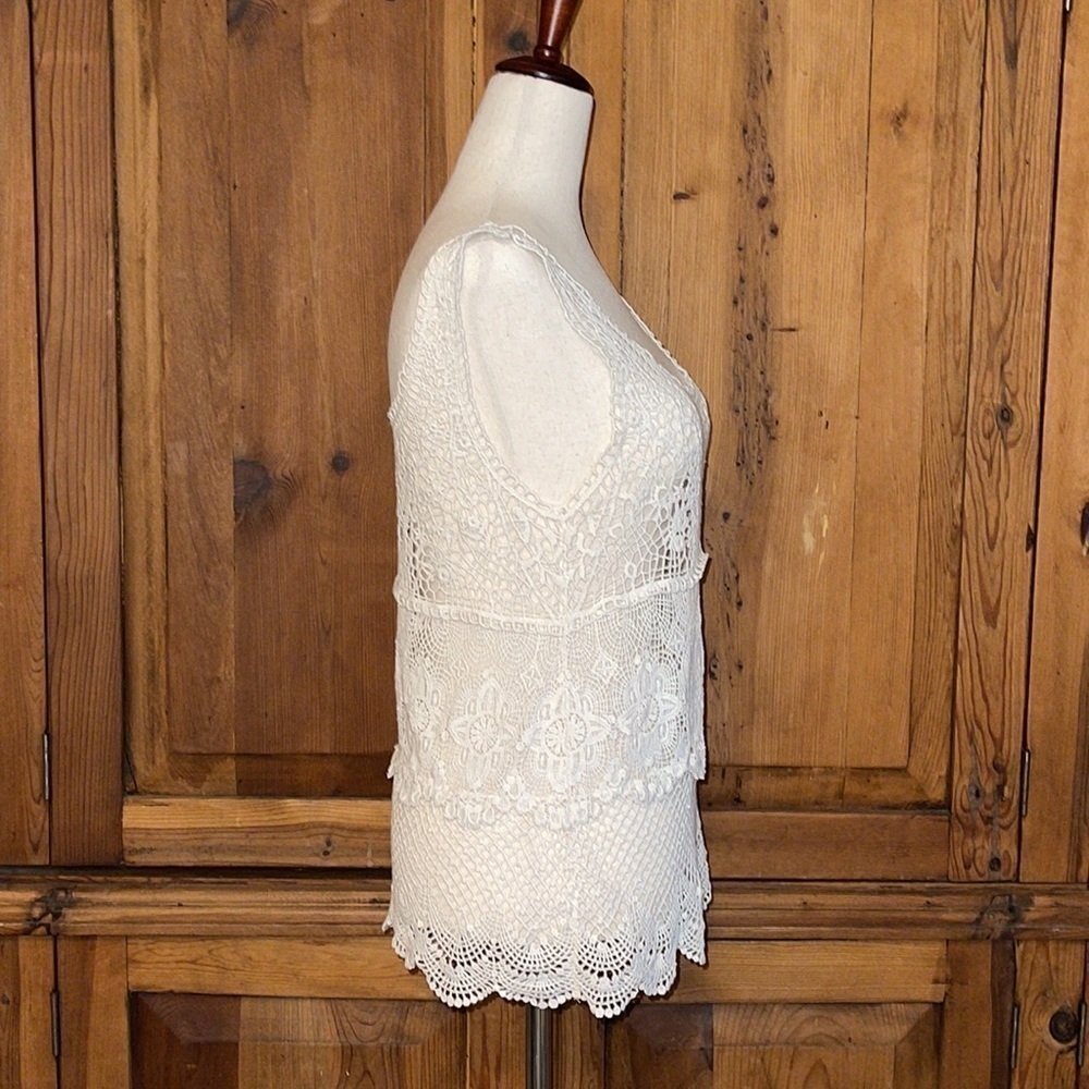 American Eagle Cotton Lace Neutral Top Sz. XS - Picture 6 of 10